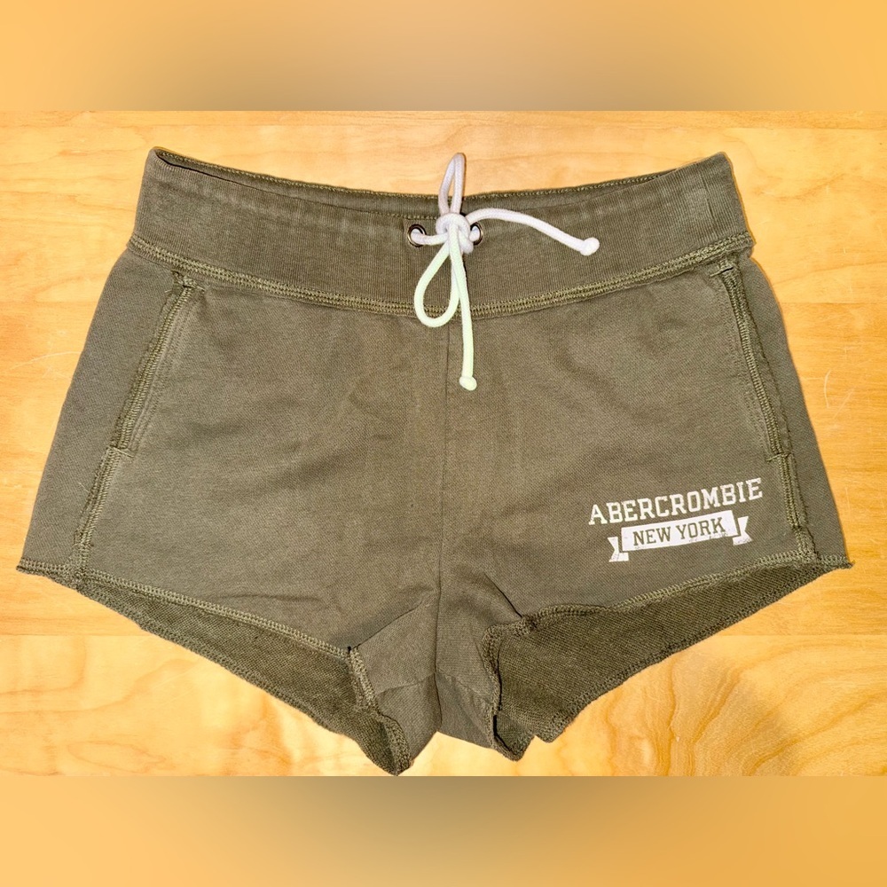 Abercrombie & Fitch Women's Green Athletic Shorts